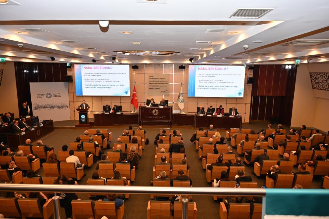 Özel Sağlık Kuruluşlarının Mevzuat, Denetim ve Ruhsatlandırma Süreçleri Semineri İstanbul Ticaret Odasında yapıldı.